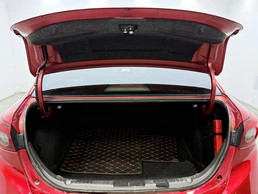Mazda 3 Axela — миниатюра 11