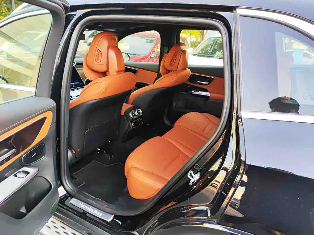 Mercedes-Benz GLC 2025 GLC 300 L 4MATIC 5 мест