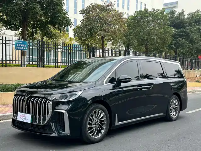 VOYAH LANTU DREAMER 2023