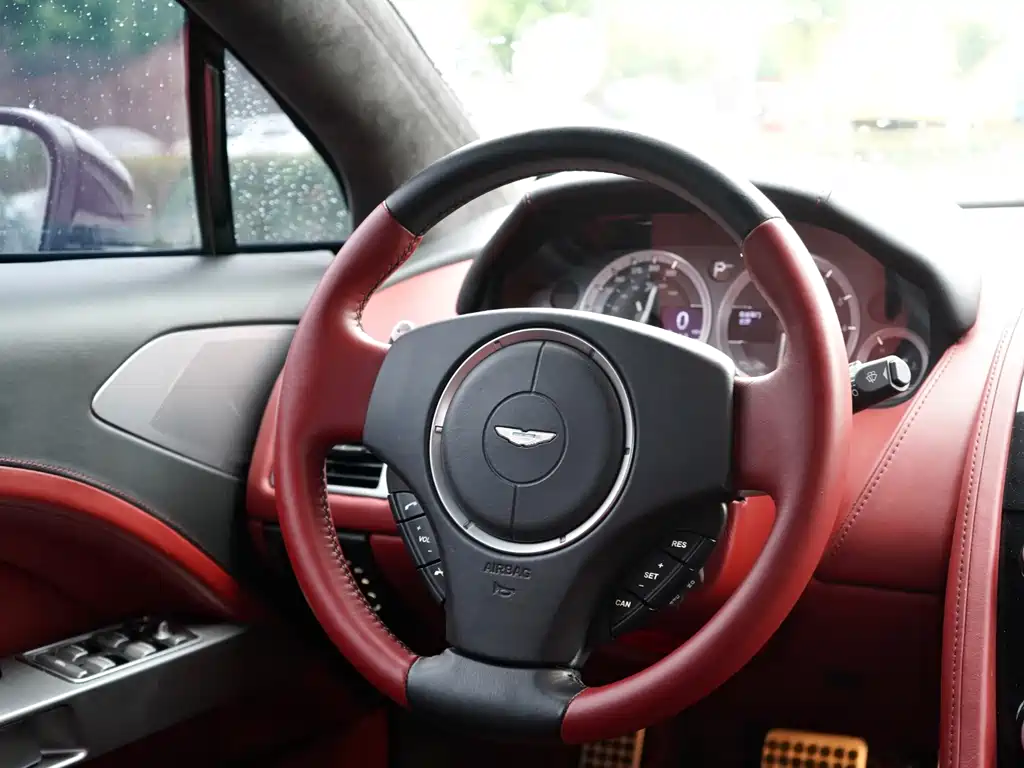 Aston Martin Rapide 2013 6.0L S