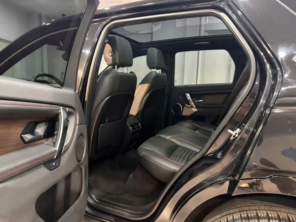 Land Rover Discovery Sport — миниатюра 9