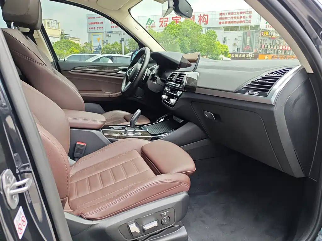 BMW X3 — миниатюра 21