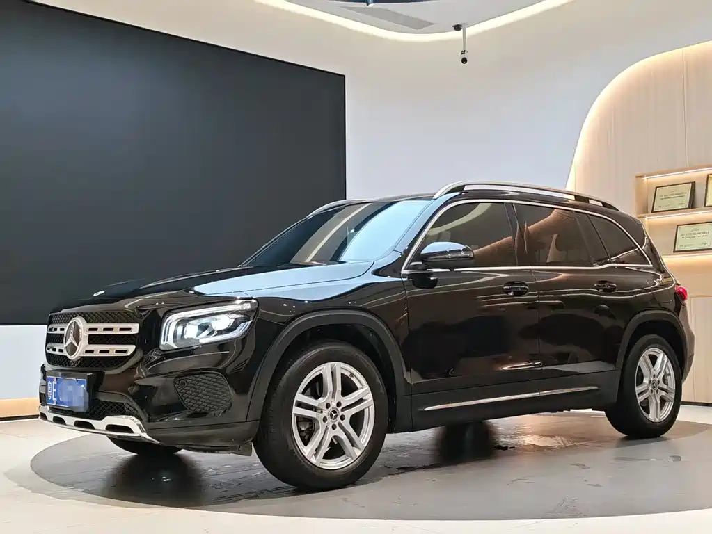 Купить Mercedes-Benz GLB