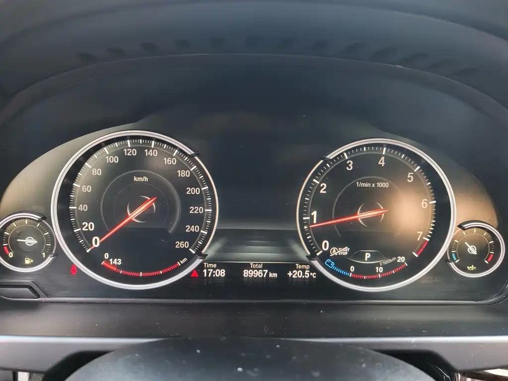 BMW X5 (Import) — миниатюра 10