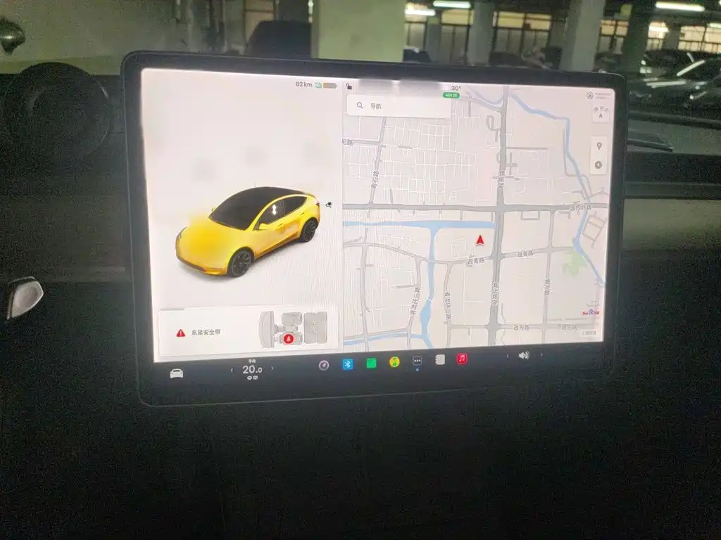 Tesla Model Y — миниатюра 4