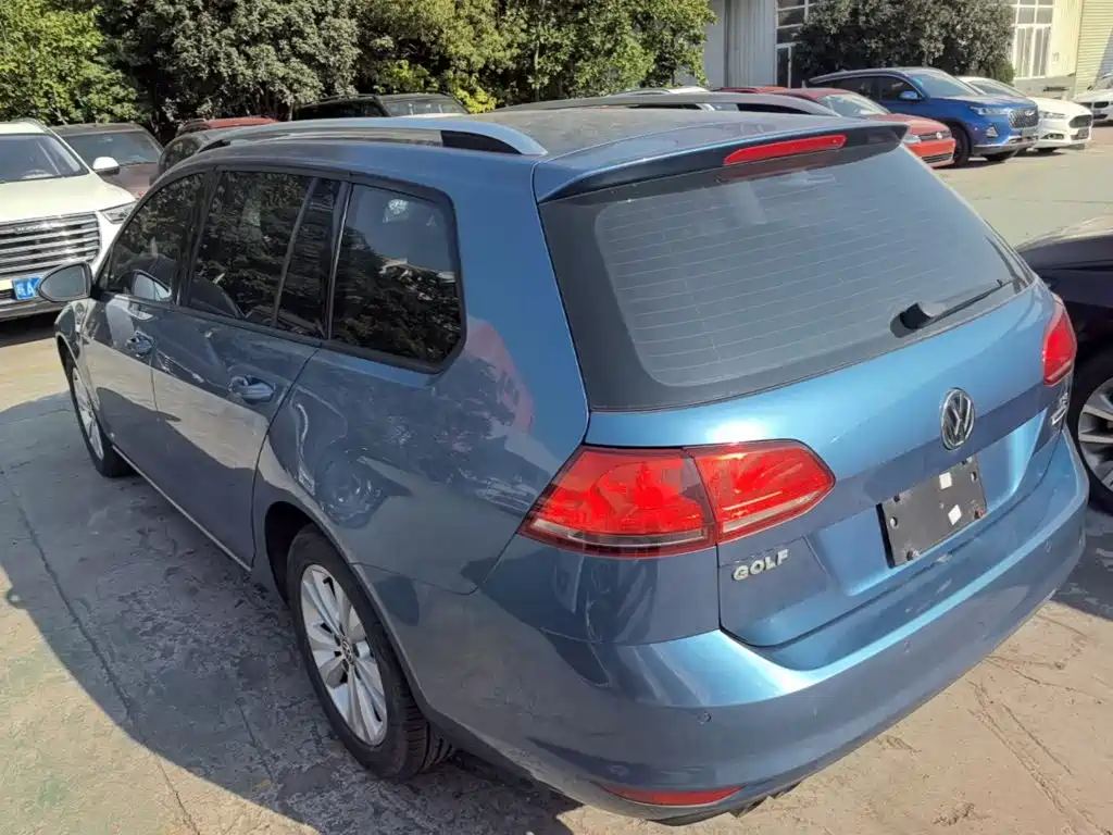 Volkswagen Golf (Import) — миниатюра 5