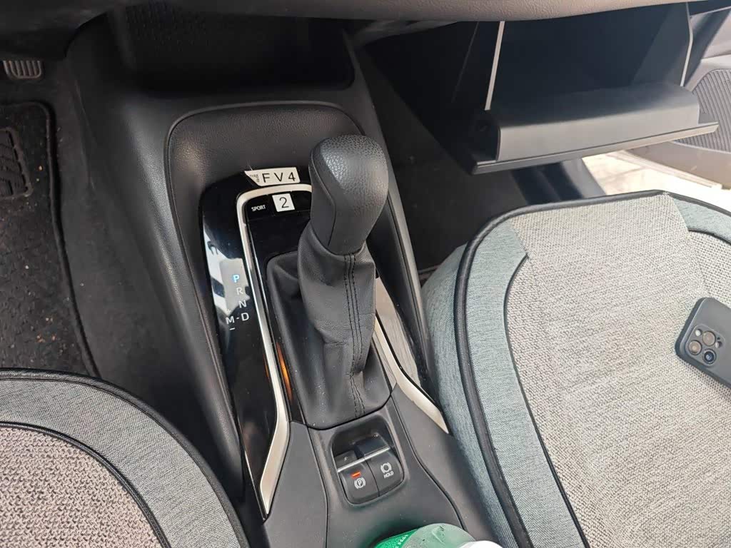 Toyota Corolla 1.5 л 2021 г. Серебристо-серый, пробег 36000 км