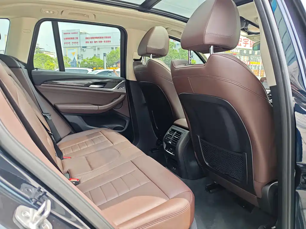 BMW X3 — миниатюра 20