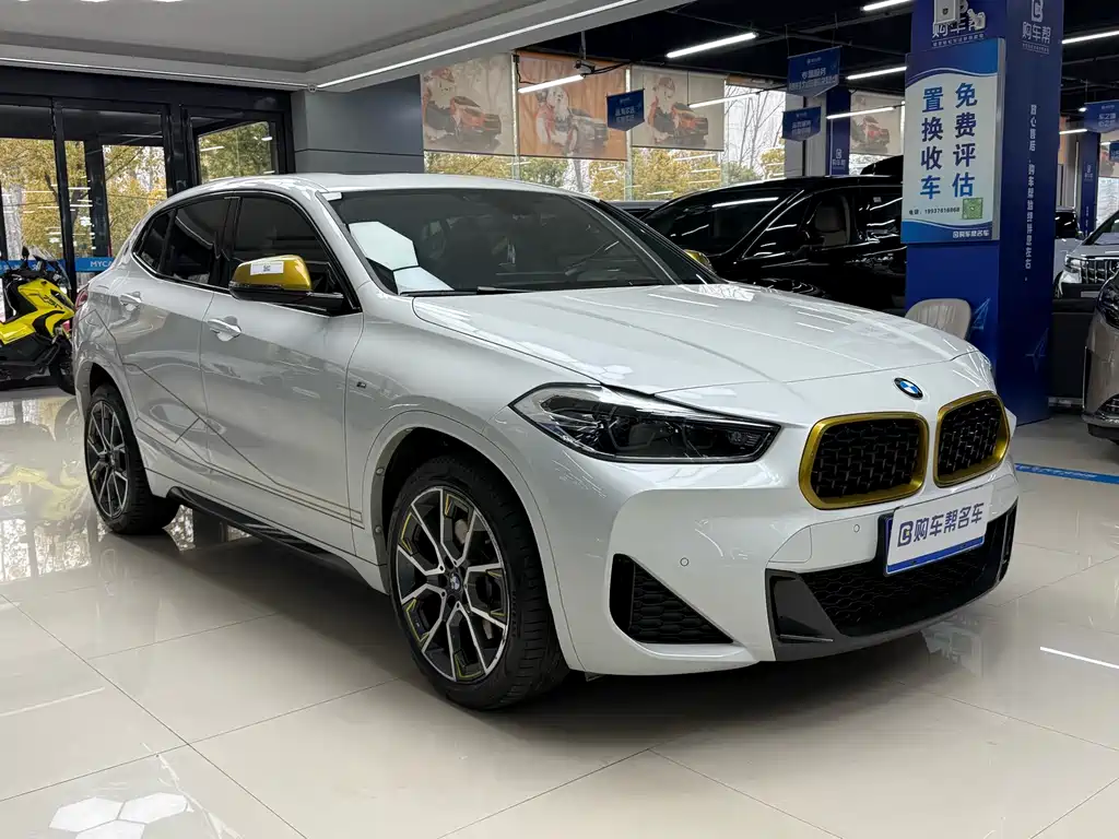 BMW X2