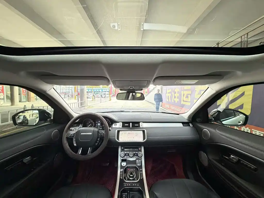 Land Rover Range Rover Evoque 2018 240PS SE DYNAMIC