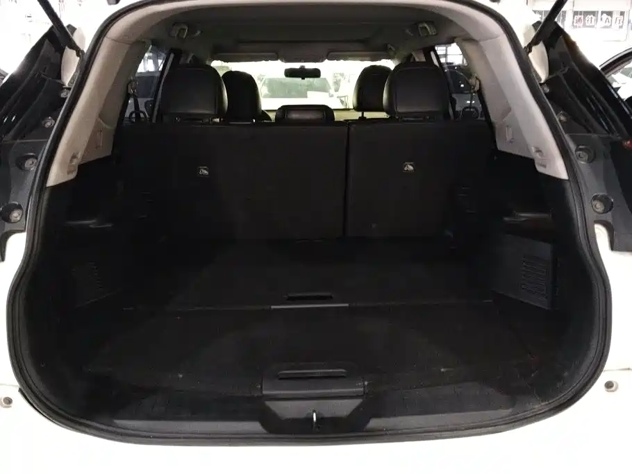 Nissan X-Trail — миниатюра 4