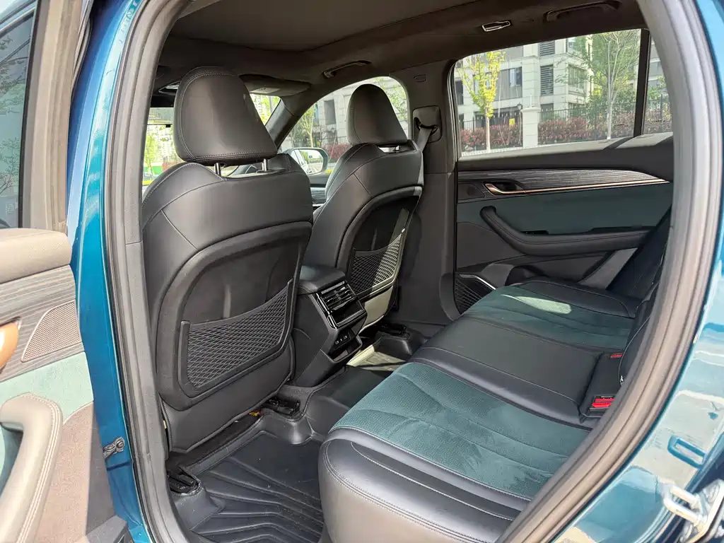 Geely Monjaro L 2021 2.0TD AT Luxury