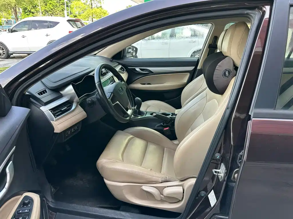 Geely Emgrand — миниатюра 7