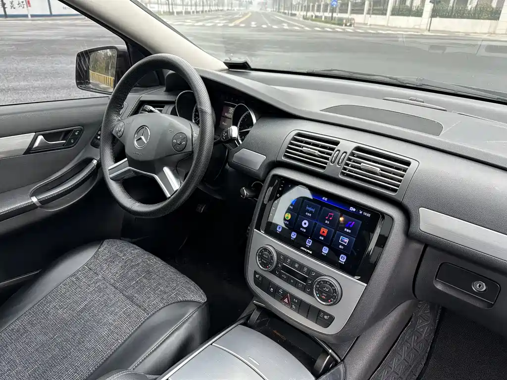 MERCEDES-BENZ R CLASS