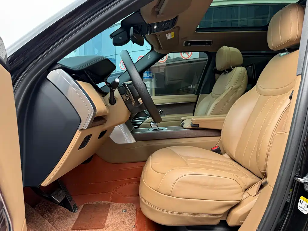 Land Rover Range Rover — миниатюра 4