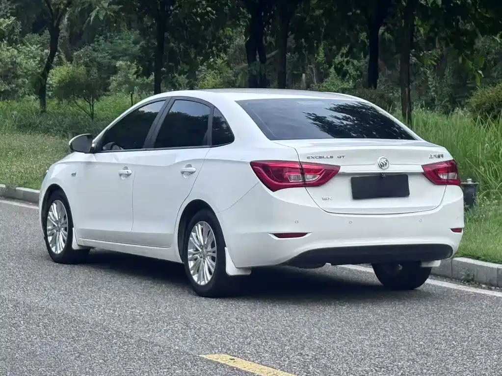 Buick Excelle — миниатюра 12