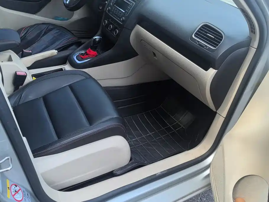 Volkswagen Golf — миниатюра 8