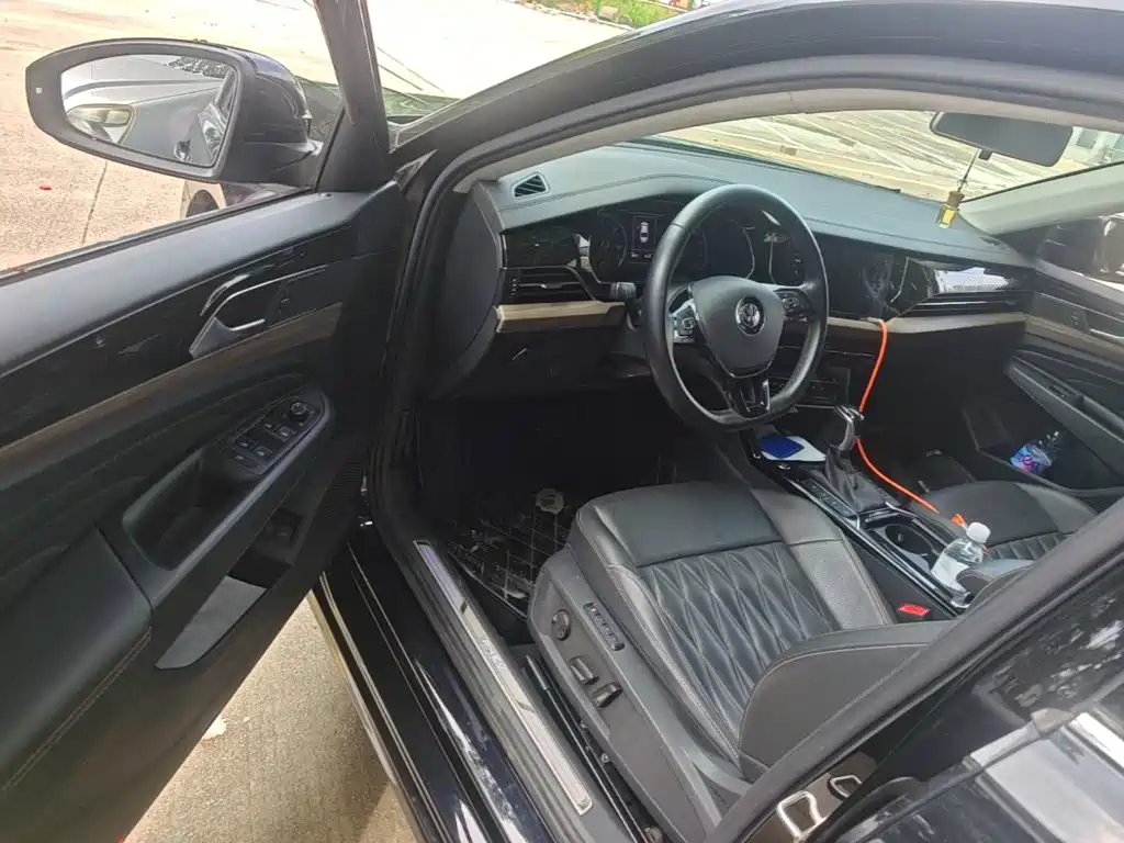 Volkswagen 帕萨特插电混动 — миниатюра 16