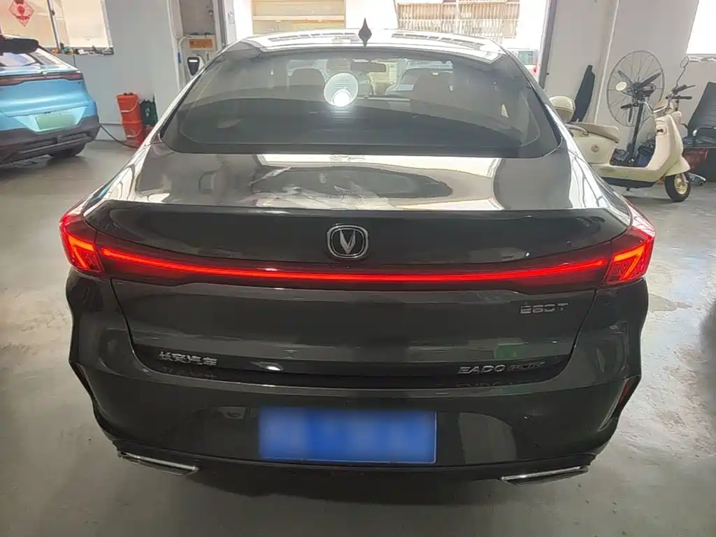Changan Eado — миниатюра 6