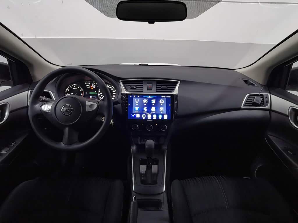 Nissan Sylphy 1.6 л 2024 г. Белый, пробег 9500 км