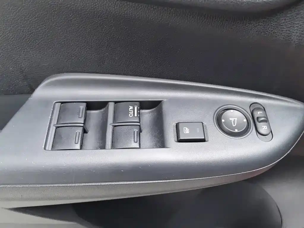 Honda Fit — миниатюра 9
