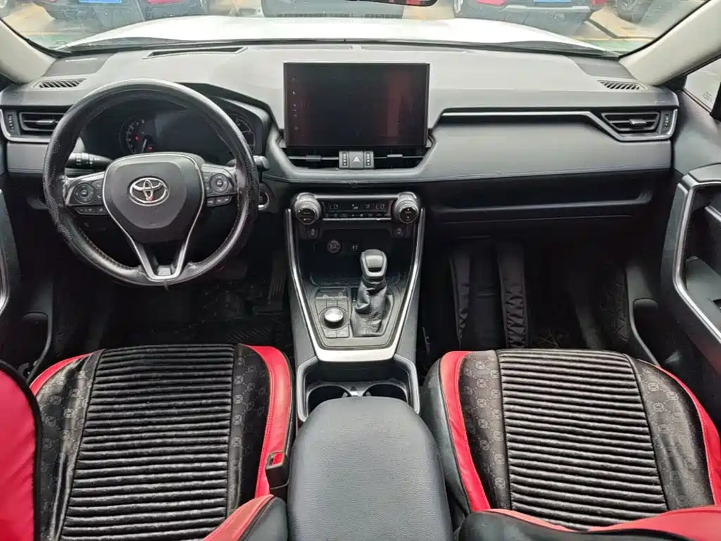 Toyota Wildlander — миниатюра 10