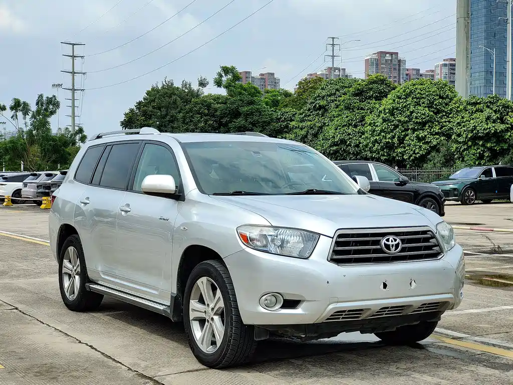 Toyota Highlander — миниатюра 3
