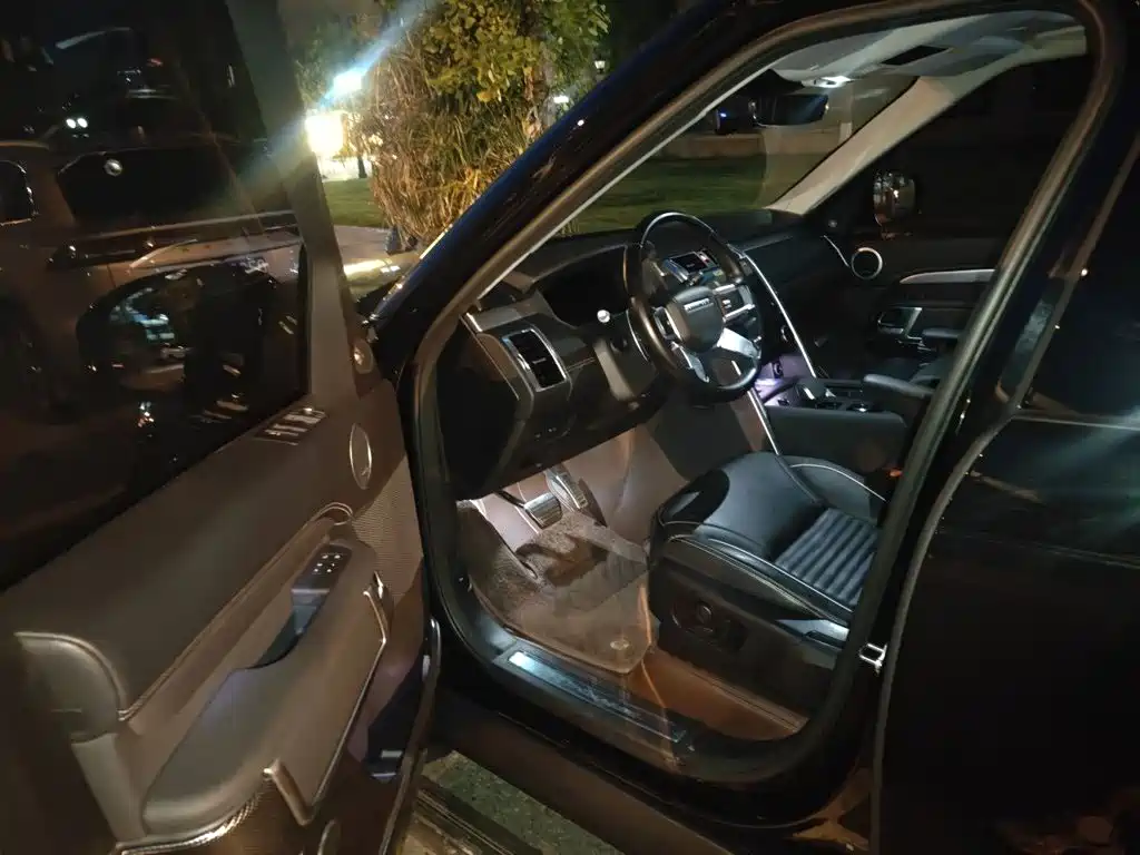 Land Rover Discovery — миниатюра 12