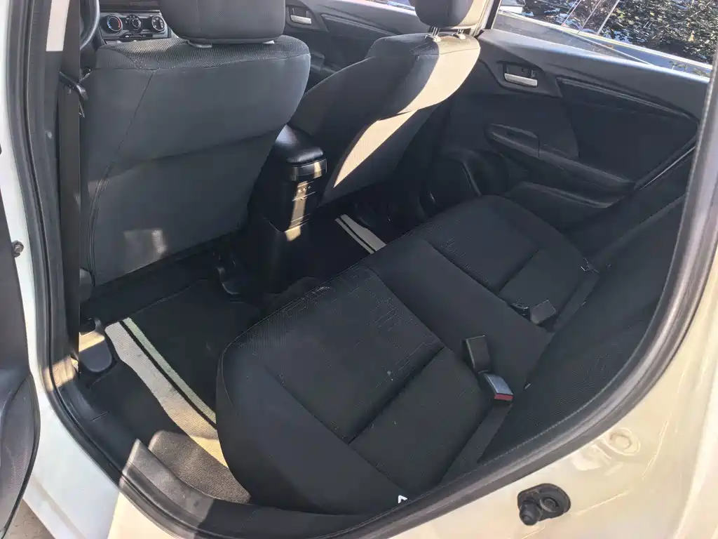 Honda Fit — миниатюра 13