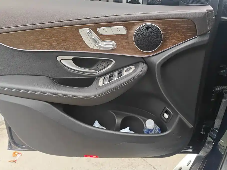 Mercedes-Benz GLC — миниатюра 7