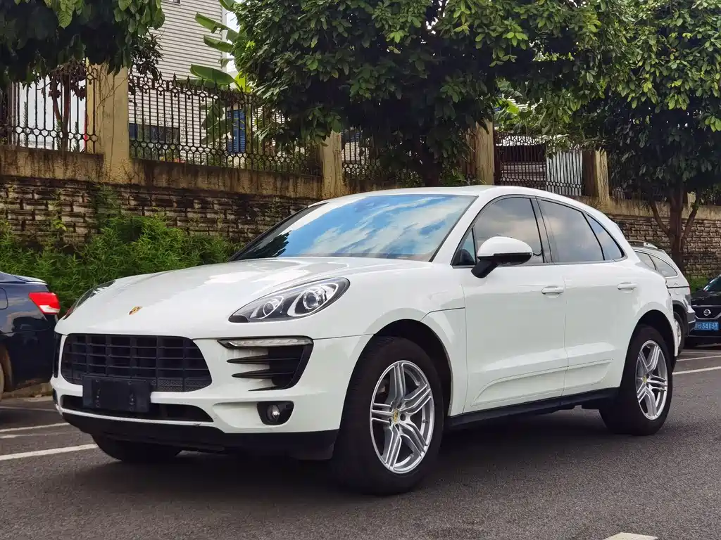 Купить Porsche Macan