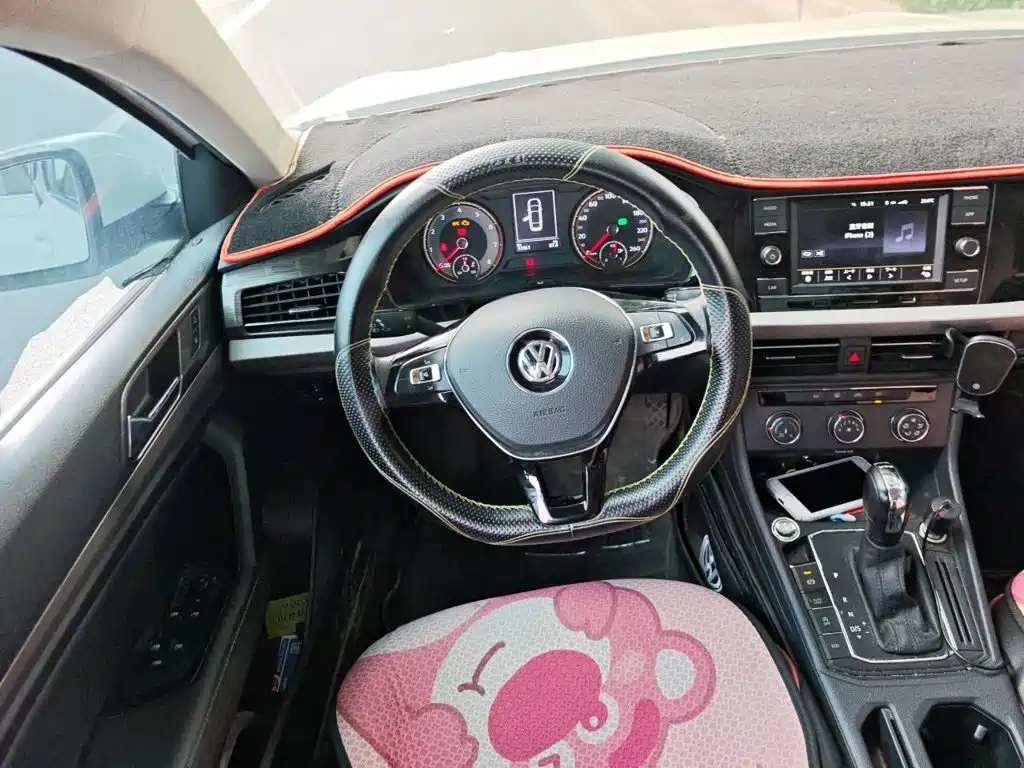Volkswagen Lavida — миниатюра 6