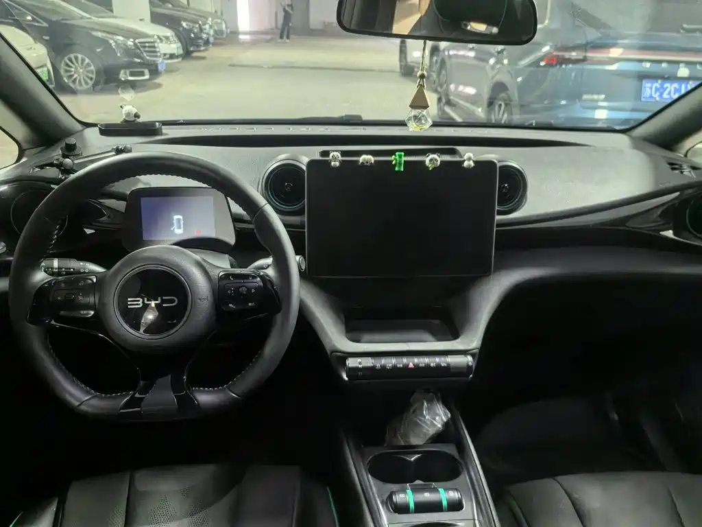 BYD Dolphin — миниатюра 11