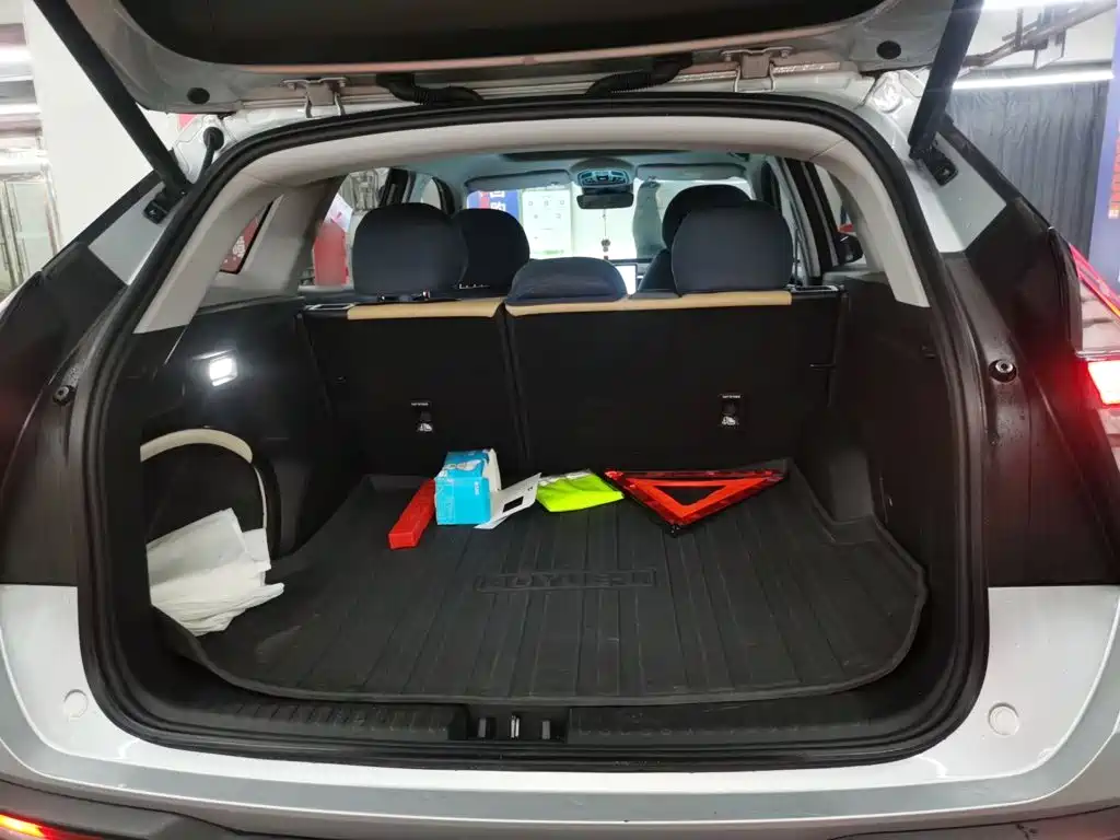 Geely Boyue L — миниатюра 19
