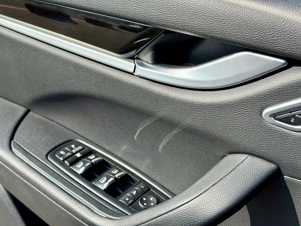 Maserati Levante — миниатюра 9