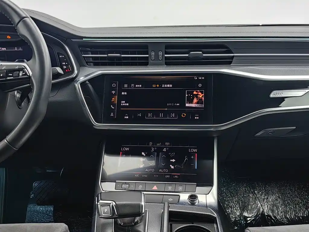 Audi A6L — миниатюра 12