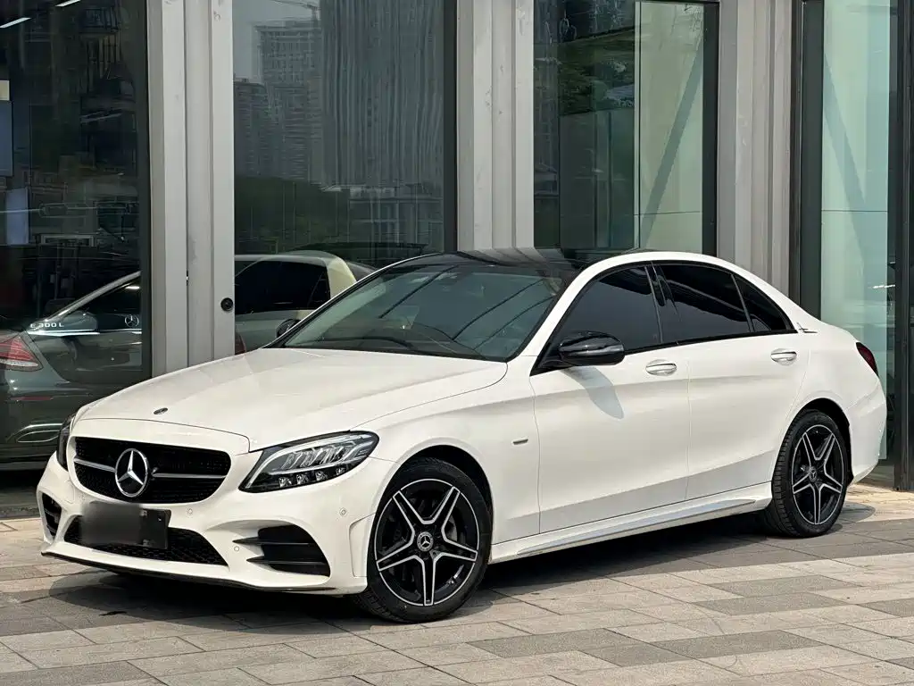 Mercedes-Benz C-Class — миниатюра 3