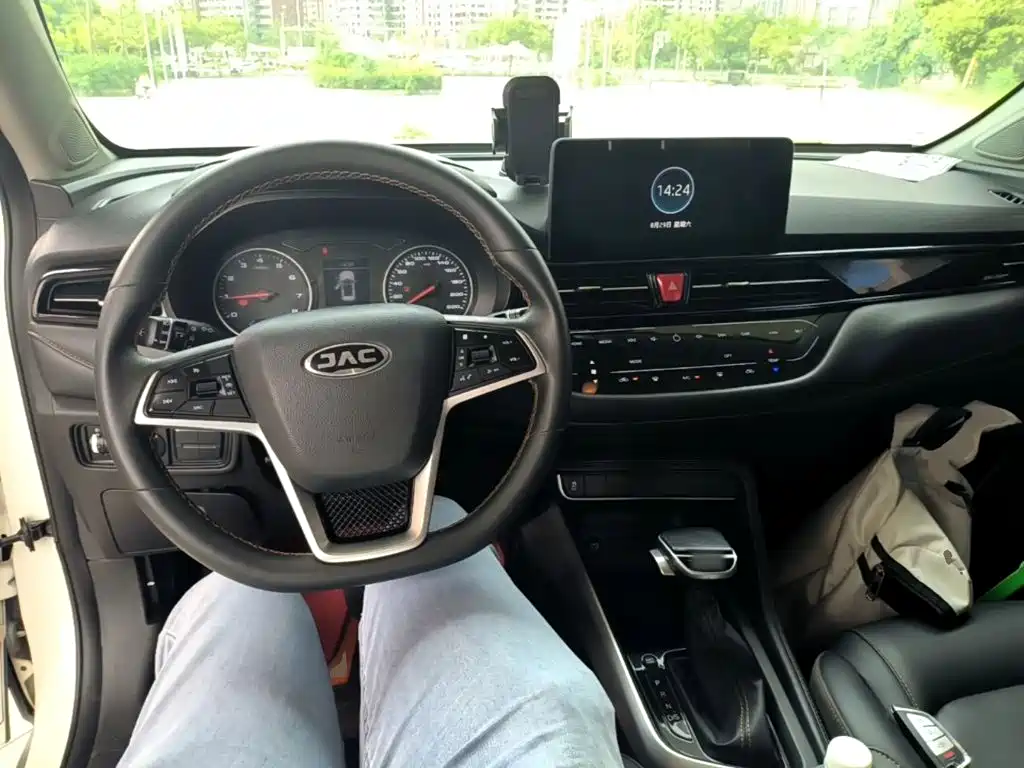 JAC Refine S4 — миниатюра 10