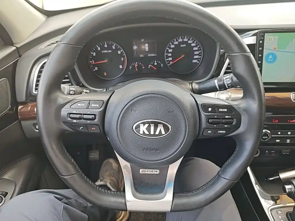 Kia K4 — миниатюра 11