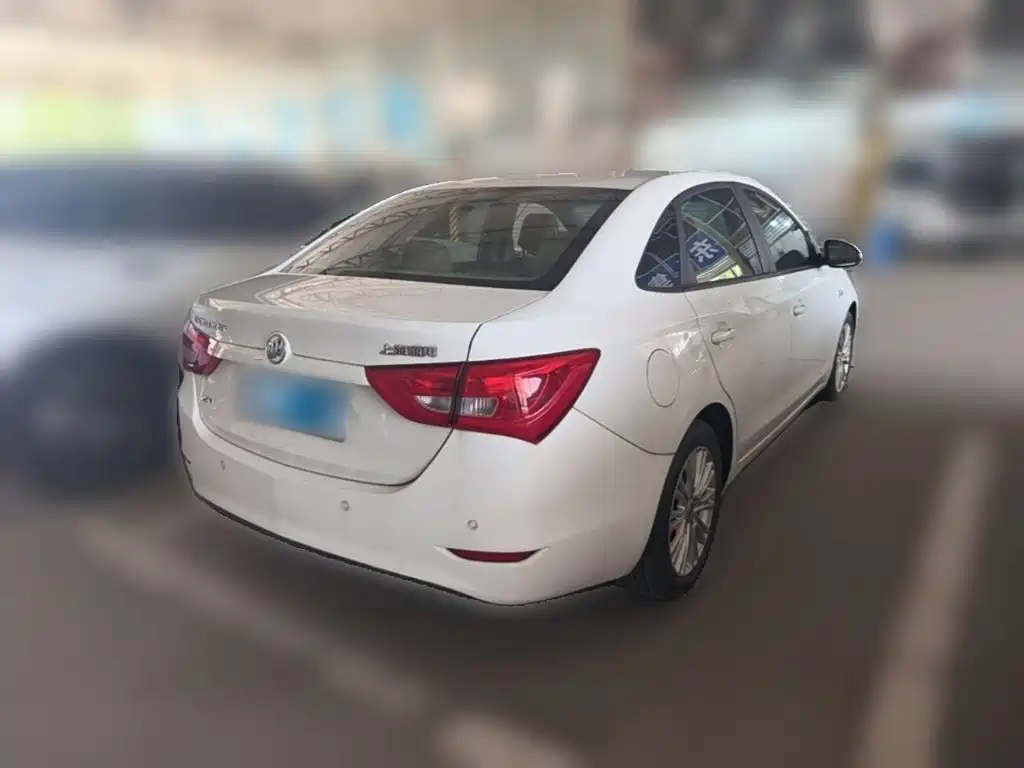 Buick Excelle — миниатюра 10