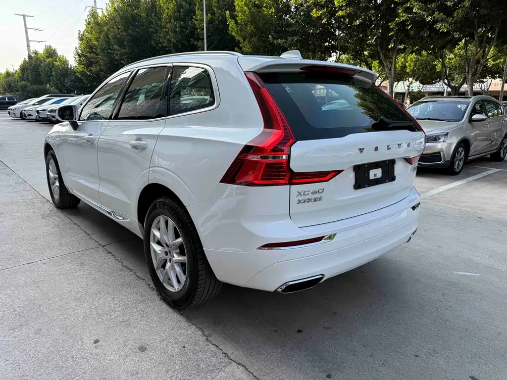 Volvo XC60 — миниатюра 4