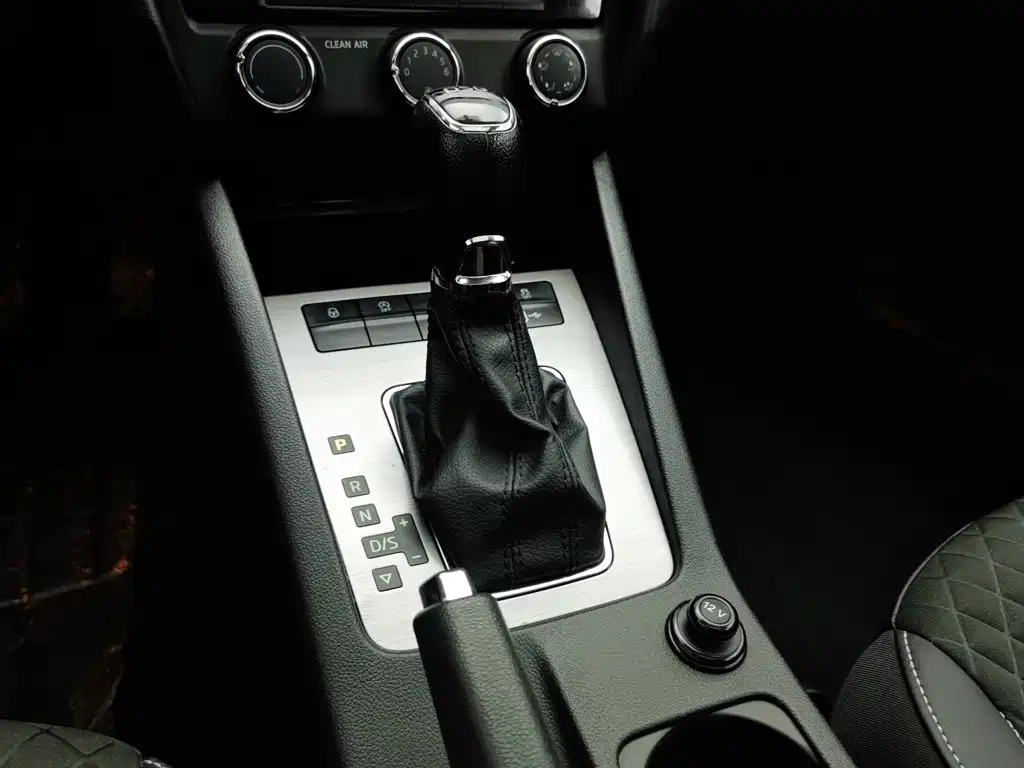 Skoda Octavia — миниатюра 13