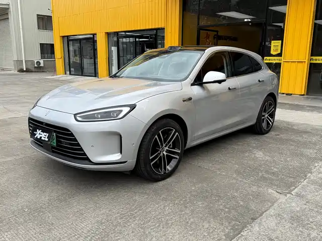 AITO M5