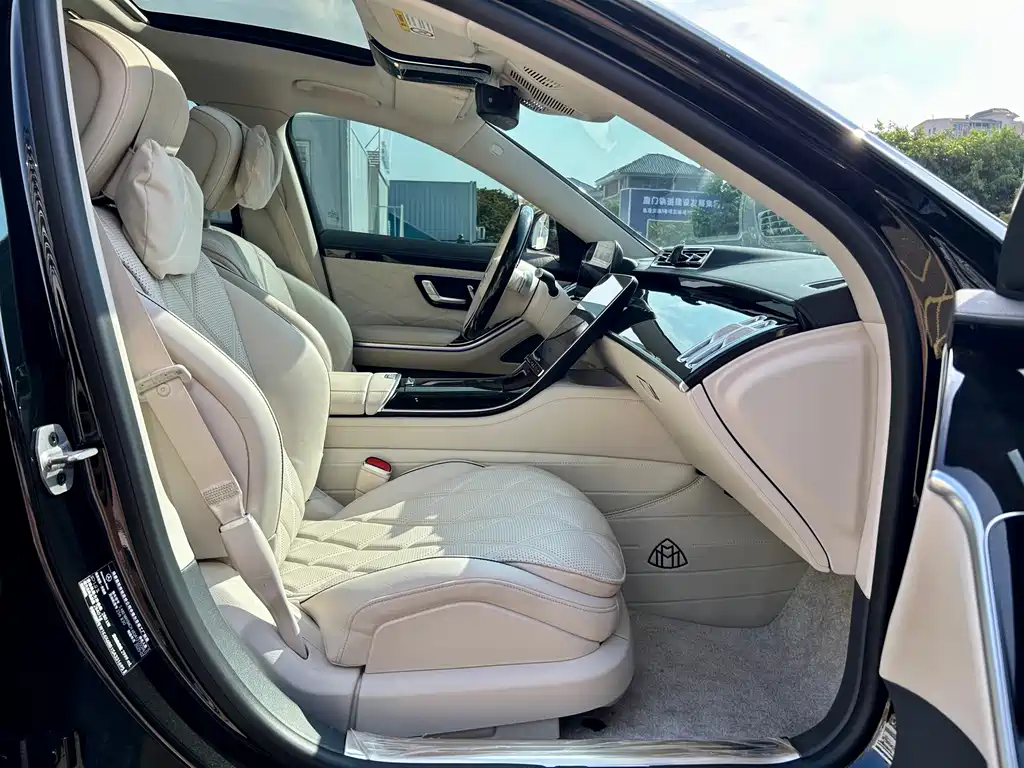 Mercedes-Benz S-Class — миниатюра 13