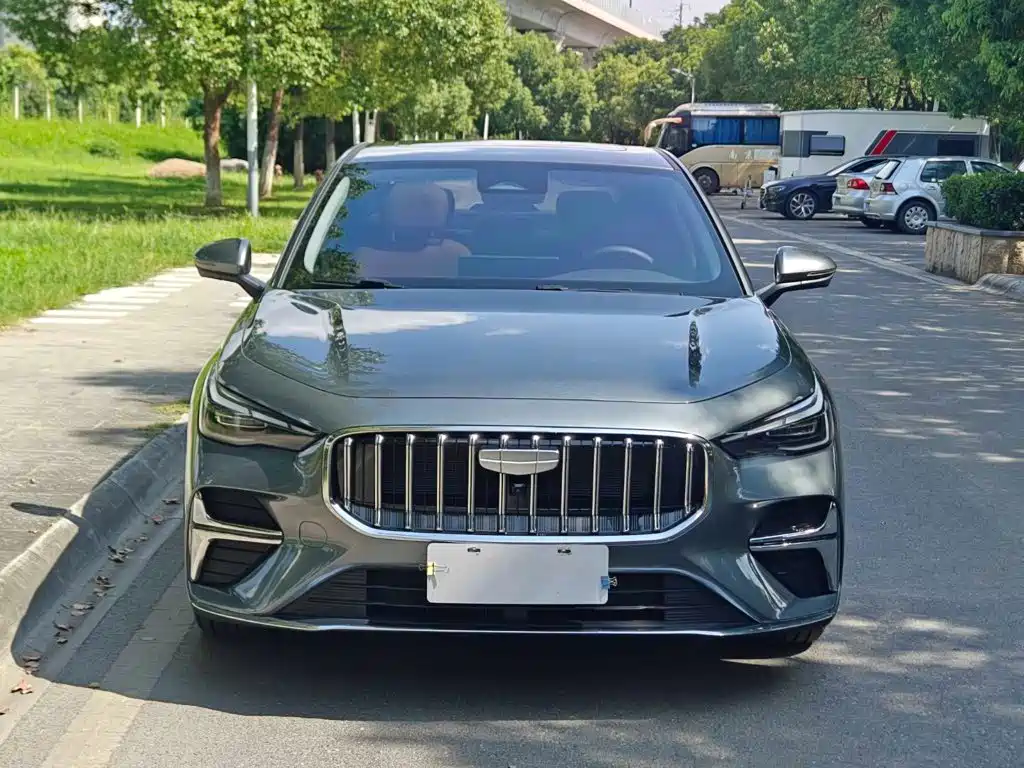 Geely Emgrand — миниатюра 3