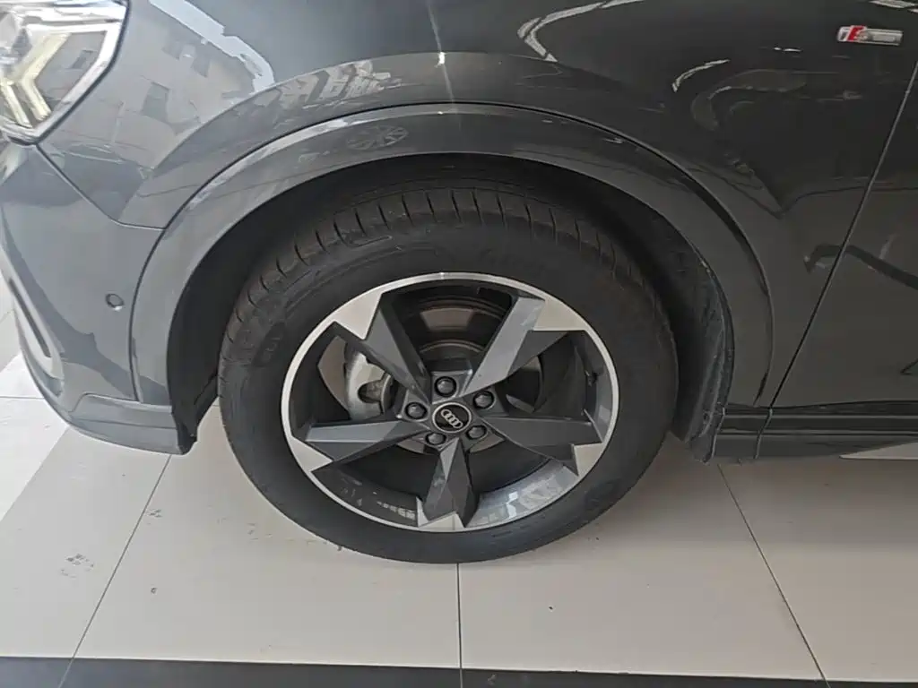 Audi Q3 — миниатюра 23