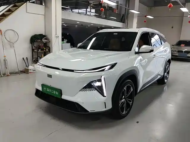 2023 Geely Galaxy L7