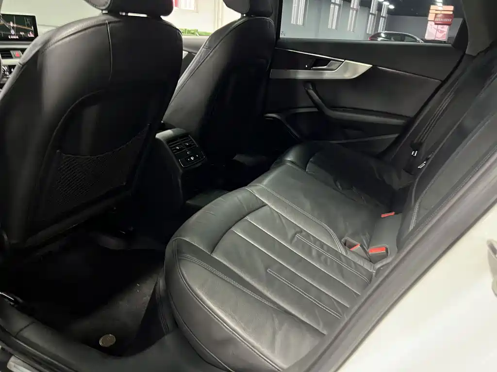 Audi A4L — миниатюра 3