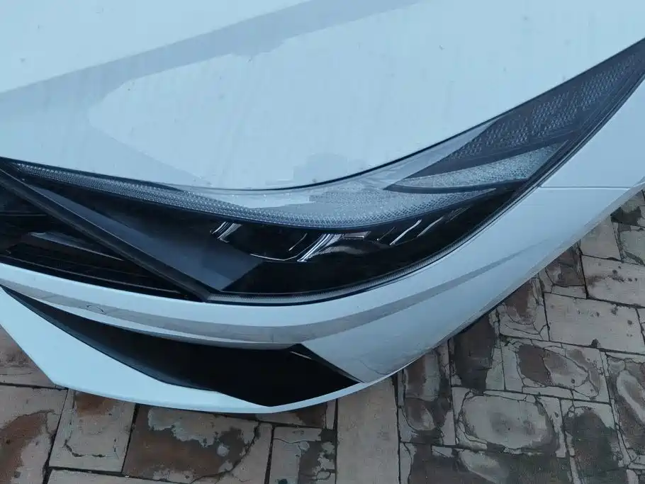 Hyundai Elantra — миниатюра 5