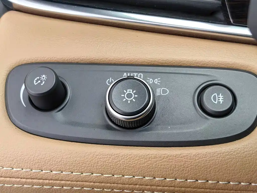 Buick LaCrosse — миниатюра 21